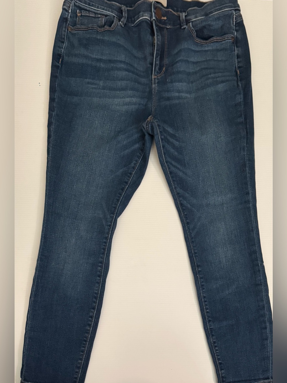 NWOT Ann Taylor LOFT Petite Size 12 P Modern Skinny Denim Jeans